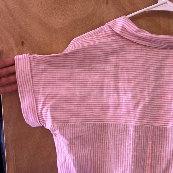 Sold - Beach Tee - Picture 5 of 5